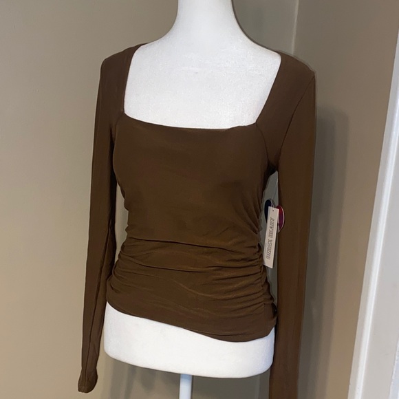 NWT Padded Bust l/s Ruched Fitted Soft Tee Juniors M - Picture 4 of 7